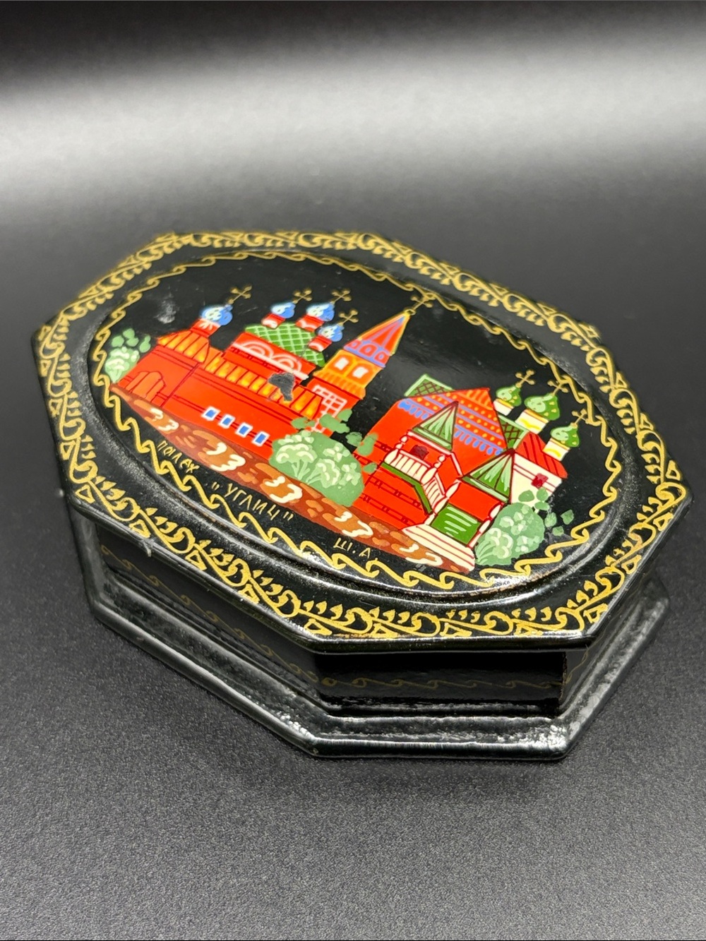 Vintage Hand Painted Russian Black Lacquer Architectural Cityscape Trinket Box